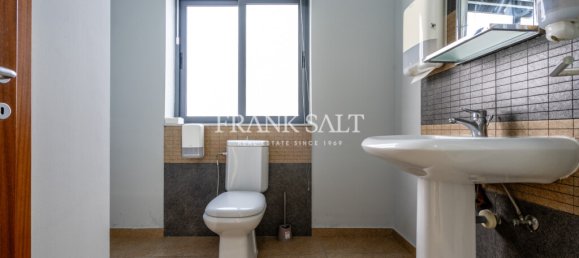 Bureau à Pieta, Malta 175m² No. 12437 21