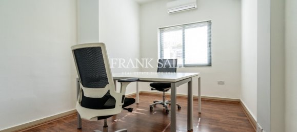 Bureau à Pieta, Malta 175m² No. 12437 6