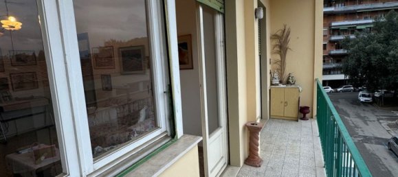 5 rooms Apartment in Florence, Italy No. 133874 4
