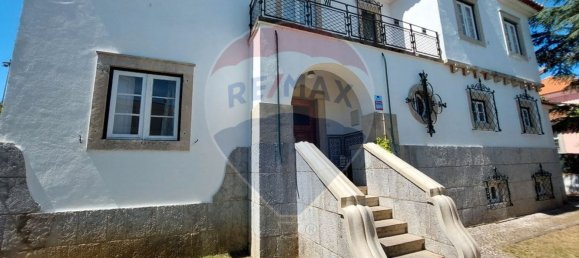 17 bedrooms House in Lisbon, Portugal No. 170038 3