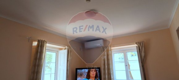 17 bedrooms House in Lisbon, Portugal No. 170038 14