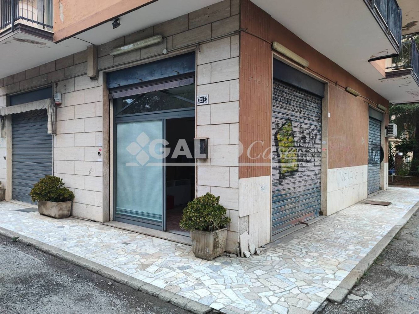  عقار تجاري في Rende, Italy 43متر مربع رقم 339932