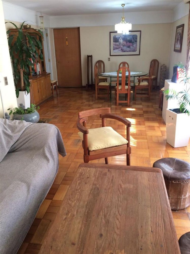 4 bedrooms Apartment in Santiago, Chile No. 2935