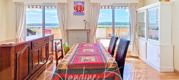 4 bedrooms Apartment in Le Pecq, France No. 291493 3