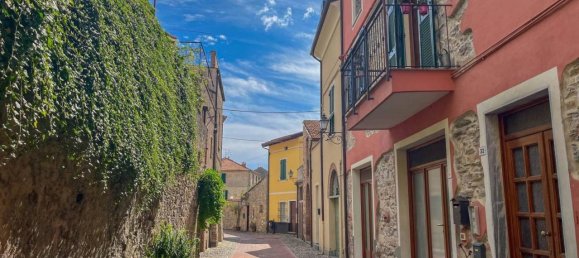 4 rooms House in Toirano, Italy No. 37598 15