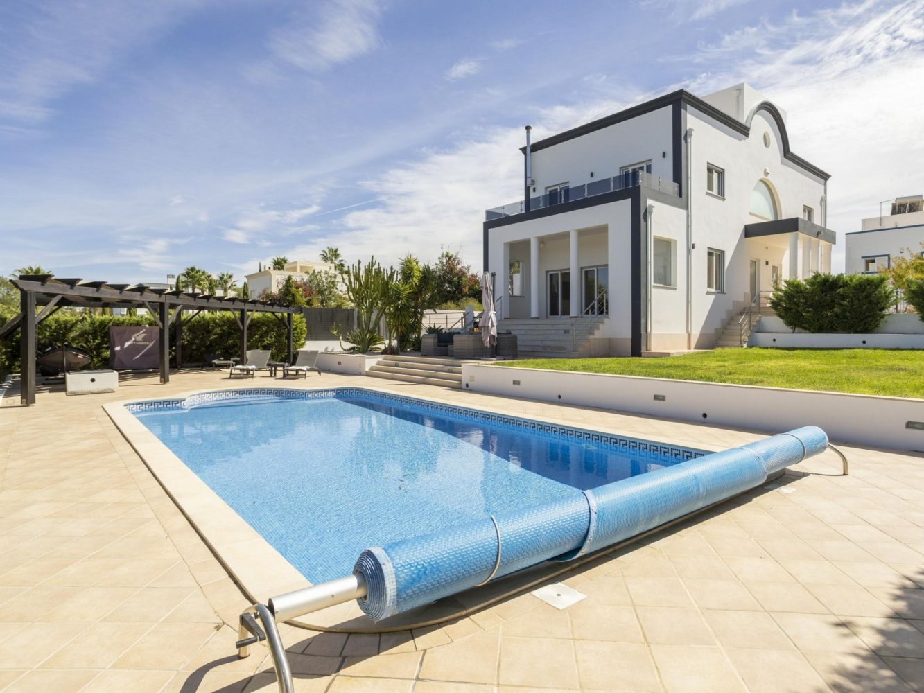 Вилла с 4 спальнями в Тавира, Португалия № 100122