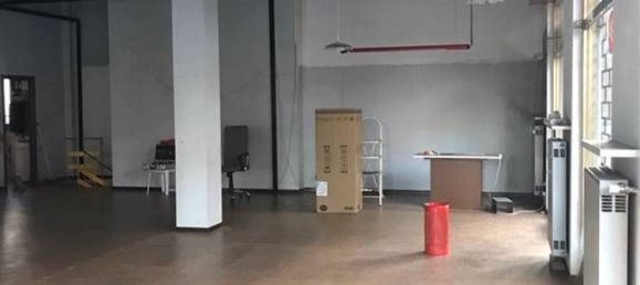 2 rooms Commercial property in Piacenza, Italy No. 92678 9