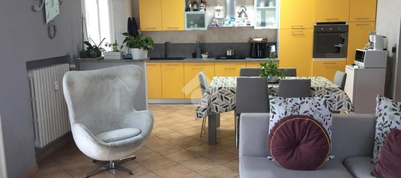 2 bedrooms Apartment in Parma, Italy No. 138699 4