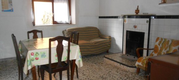 Дуплекс с 7 комнатами в Монтемилетто, Италия № 133991 5