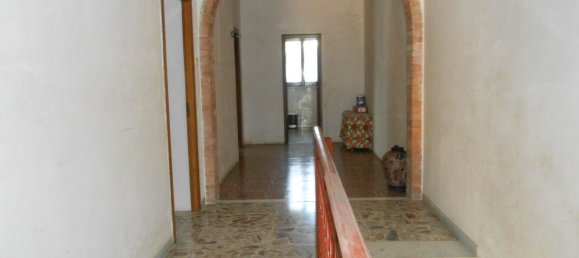 Дуплекс с 7 комнатами в Монтемилетто, Италия № 133991 11