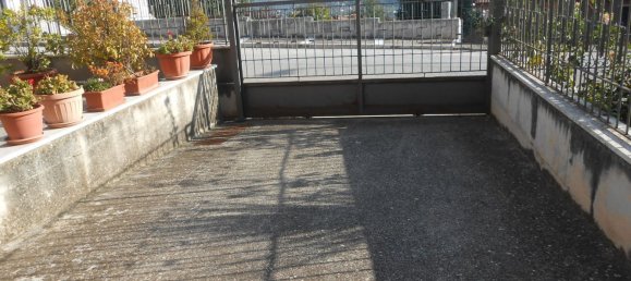 Дуплекс с 7 комнатами в Монтемилетто, Италия № 133991 16