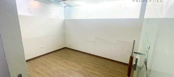 Magasin à Dubai Sports City, UAE 88.3m² No. 41575 5