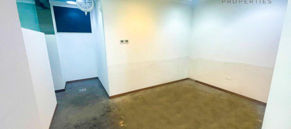 Magasin à Dubai Sports City, UAE 88.3m² No. 41575 2