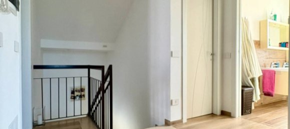 Villa de 4 dormitorios en Cerro al Lambro, Italy No. 329096 20