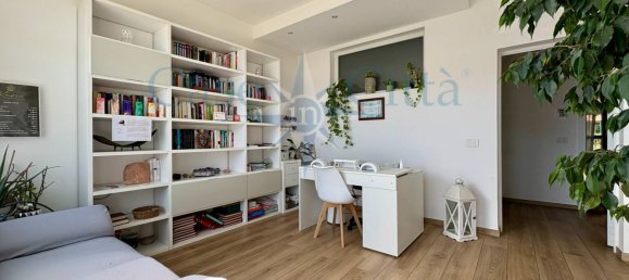 Villa de 4 dormitorios en Cerro al Lambro, Italy No. 329096 12