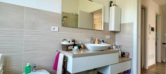 Villa de 4 dormitorios en Cerro al Lambro, Italy No. 329096 27