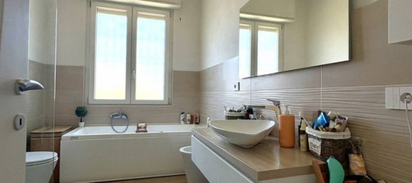 Villa de 4 dormitorios en Cerro al Lambro, Italy No. 329096 25