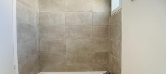 Apartamento de 1 dormitorio en Suresnes, France No. 296569 8