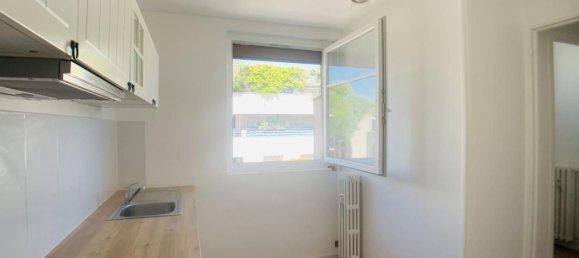 Apartamento de 1 dormitorio en Suresnes, France No. 296569 6