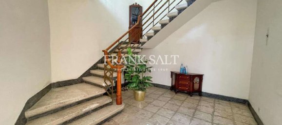 3 غرف نوم طابقين في Birkirkara, Malta رقم 2260 8