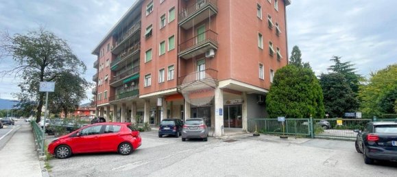 2 rooms Commercial property in Brescia, Italy No. 317985 13
