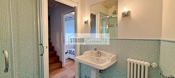 4 rooms House in Seravezza, Italy No. 174324 7