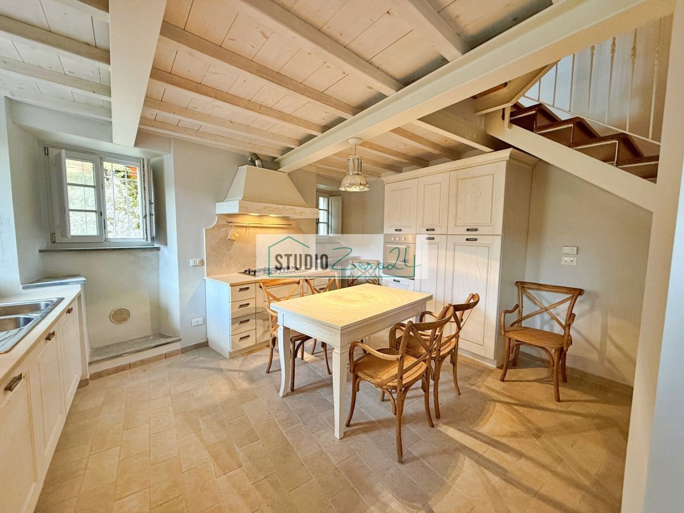 4 rooms House in Seravezza, Italy No. 174324