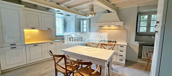 4 rooms House in Seravezza, Italy No. 174324 3