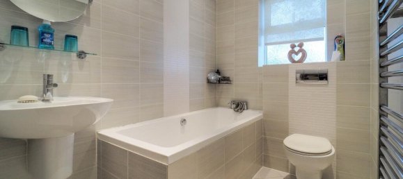  Apartment in Ringwood, United Kingdom No. 1976 12