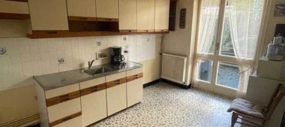 4 Schlafzimmer Haus in Saint-Lo, France, Nr. 276986 4