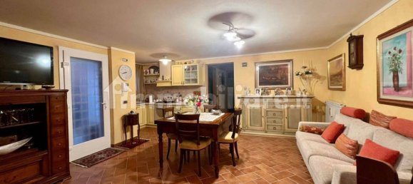 3 غرف نوم فيلا في Pistoia, Italy رقم 219139 26