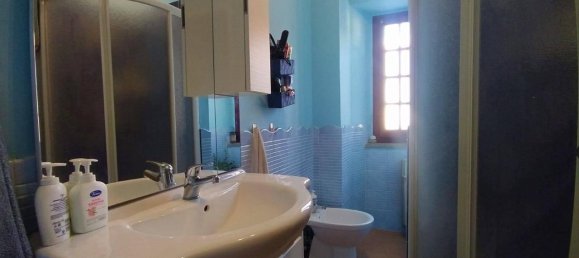 4-salle Appartement à Castelnuovo di Garfagnana, Italy No. 171874 15