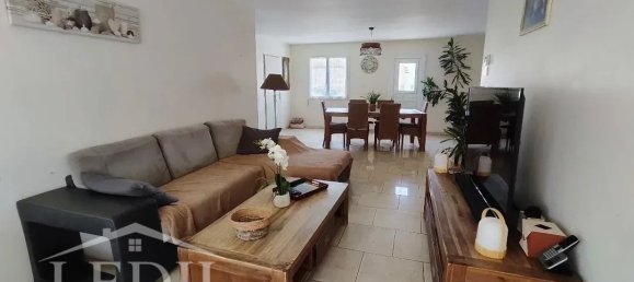 4 bedrooms House in Laroque-Timbaut, France No. 337099 4