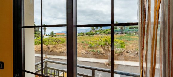 Casa de 3 dormitorios en Los Realejos, Spain No. 162696 2