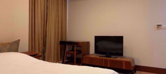 3 bedrooms Condo in Khlong Toei, Thailand No. 4533 8