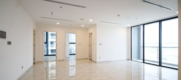 3 bedrooms Apartment in District 1, Vietnam No. 18380 8