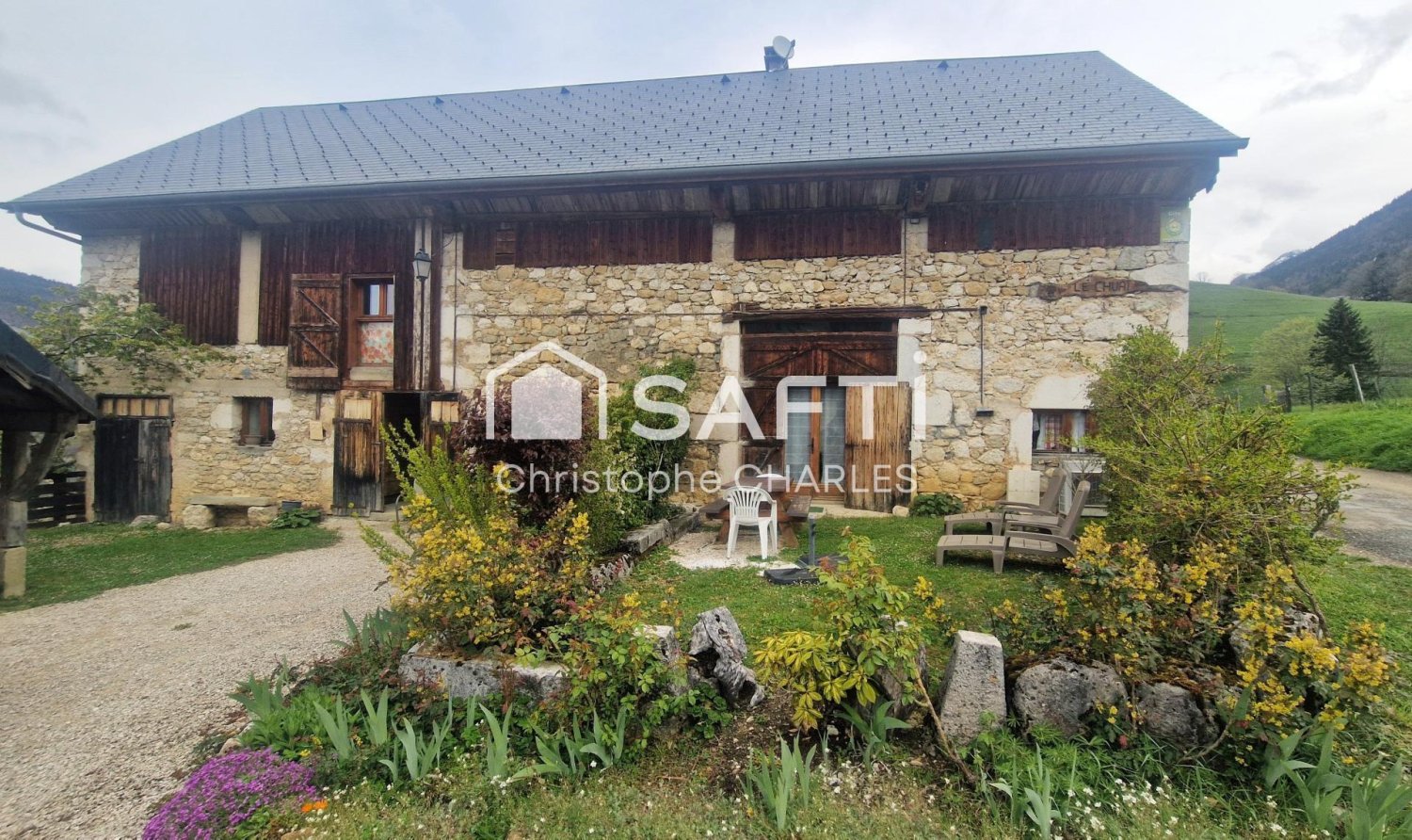 6 bedrooms House in Saint-Pierre-d'Entremont, France No. 260939