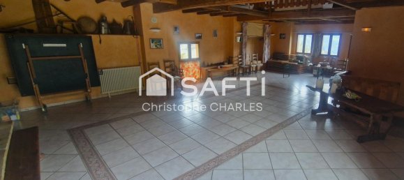 6 bedrooms House in Saint-Pierre-d'Entremont, France No. 260939 13