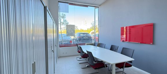 131m² Commercial property in Marseille, France No. 292466 6