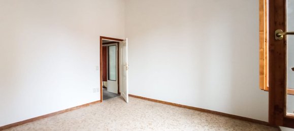 5غرفة شقة في Montevarchi, Italy رقم 145583 10