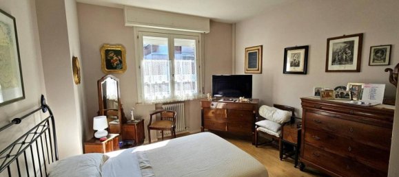 Apartamento de 3 habitaciónes en Guastalla, Italy No. 37574 11