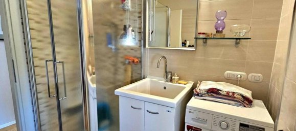 Apartamento de 3 habitaciónes en Guastalla, Italy No. 37574 31