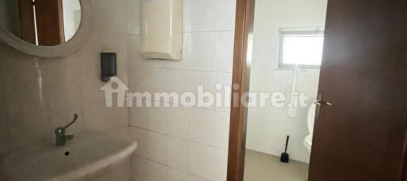 Коммерческая недвижимость с 5 комнатами в Тальо ди По, Италия № 57813 19