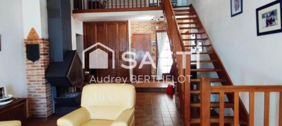 Casa de 4 dormitorios en Saint-Doulchard, France No. 263625 4