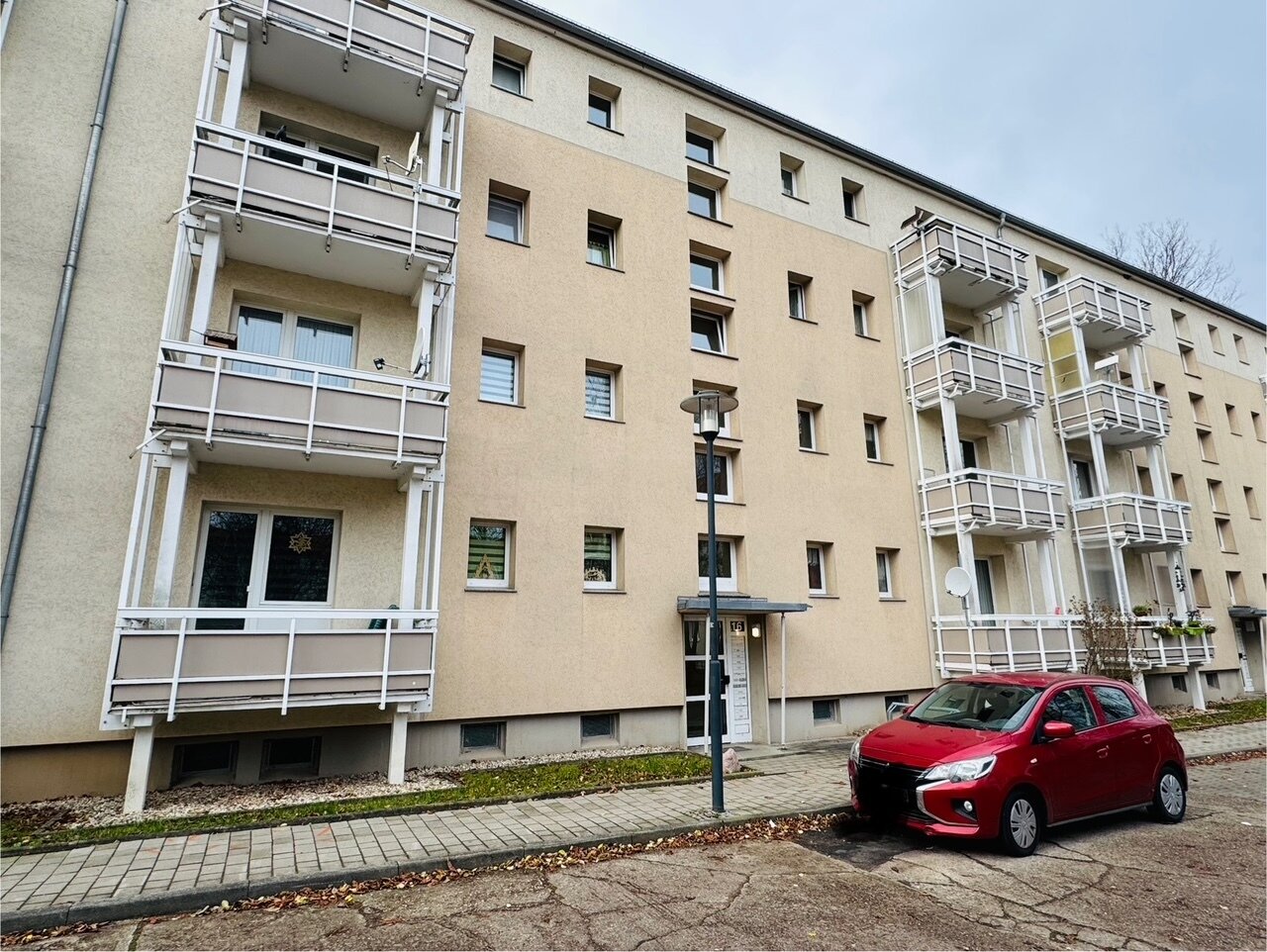 2غرفة شقة في Burgenlandkreis, Germany رقم 71465