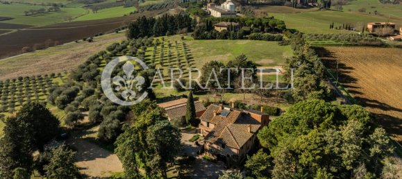 40 rooms House in Castiglione del Lago, Italy No. 5161 8