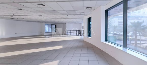  محل تجاري في Sheikh Zayed Road, UAE 245متر مربع رقم 40385 9