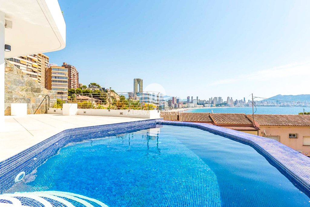 3 bedrooms Townhouse in Benidorm, Spain No. 4181