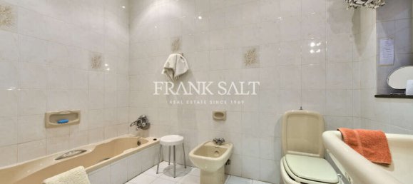 3 bedrooms Apartment in Gzira, Malta No. 9000 14