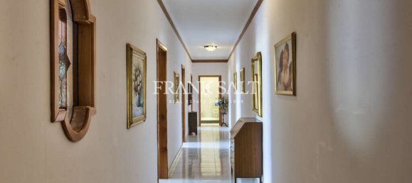 3 bedrooms Apartment in Gzira, Malta No. 9000 11